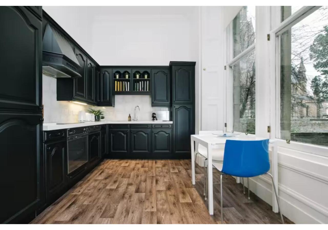 Joivy Palmerston Place Residence - Luxury City Centre Apt With Private Parking Edimburgo Exterior foto